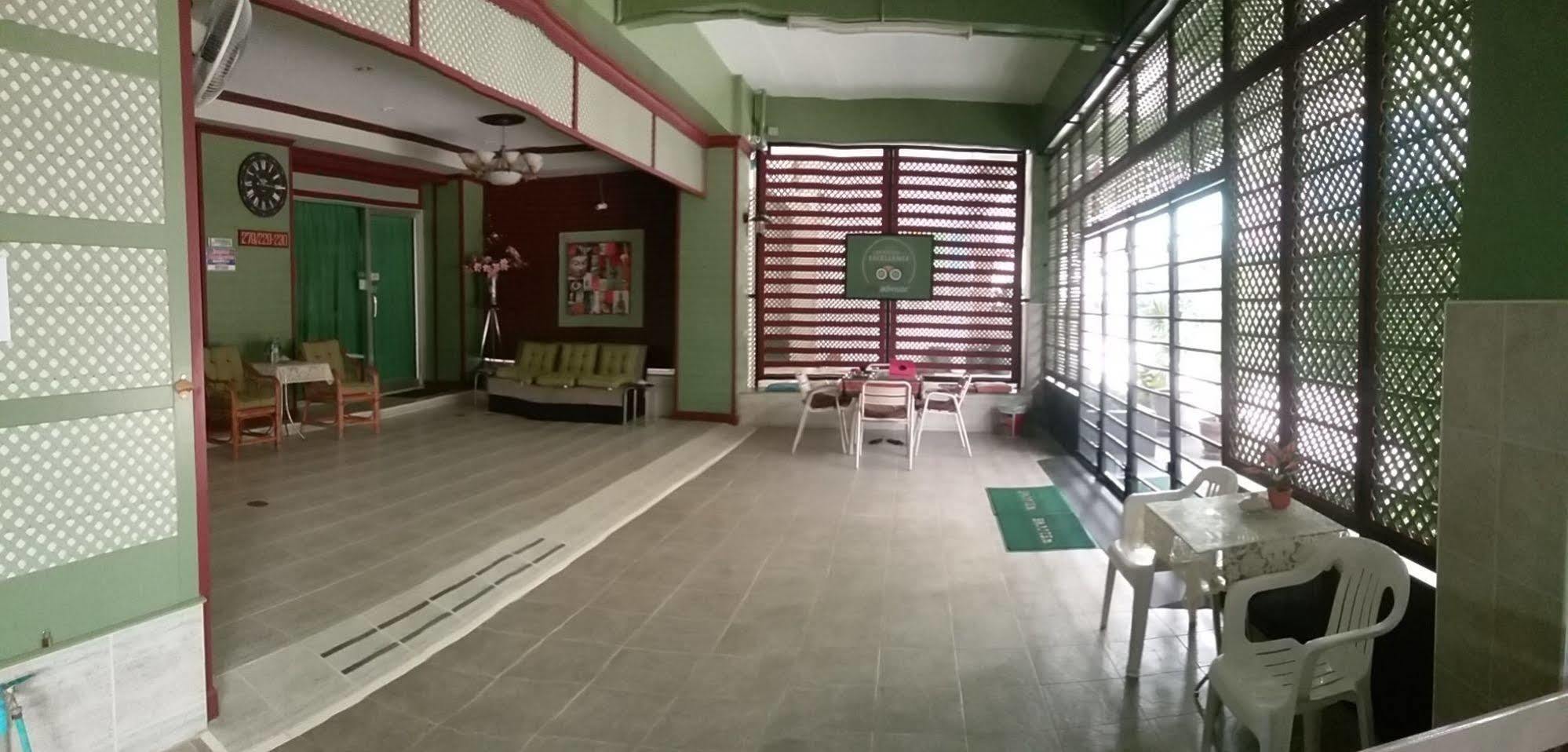 Jomtien Morningstar Guesthouse Екстер'єр фото